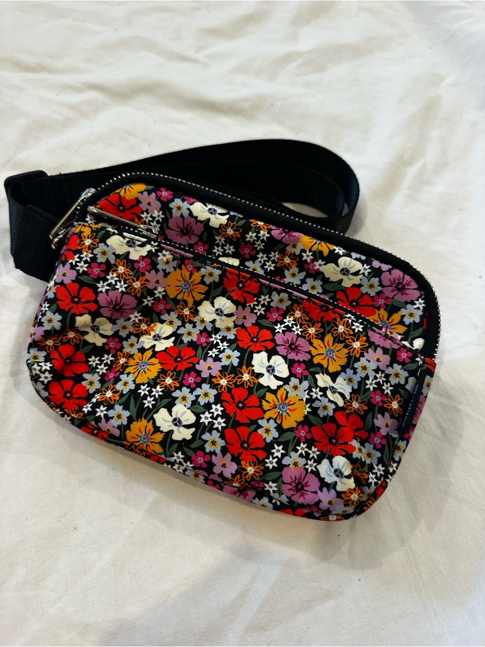 Brighton beautiful vibrant colorful painted poppies belt bag.